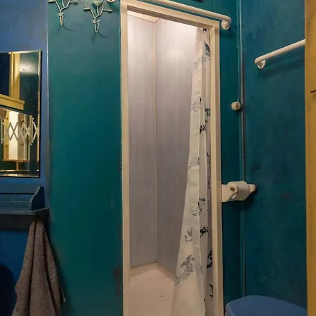 Dinbnb L Traditional Bergenhouse L Roofterrace L 1900 Charm בית נופש ברגן